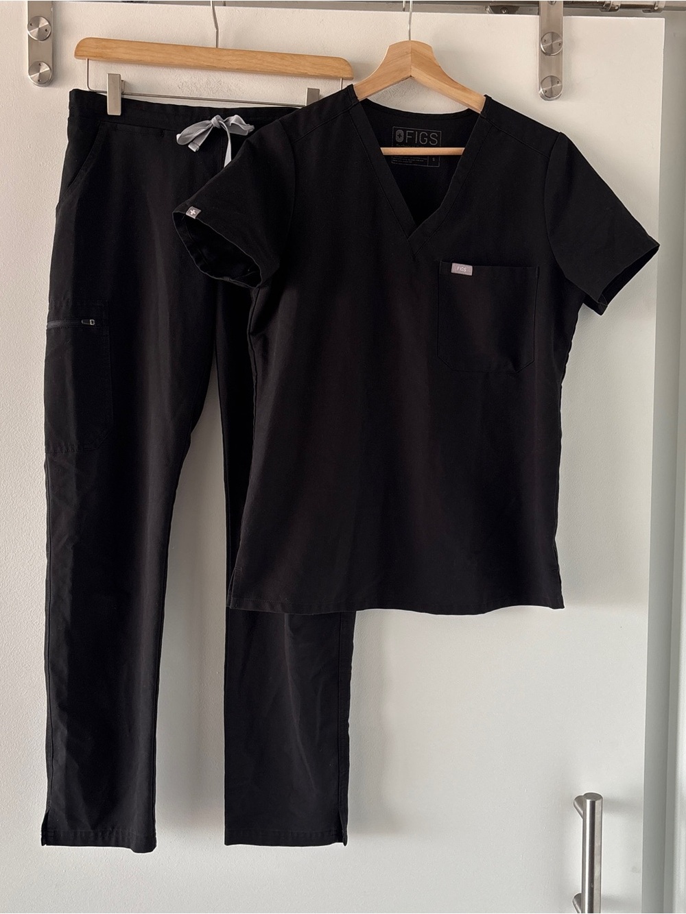 Figs Black Matching Scrub Set